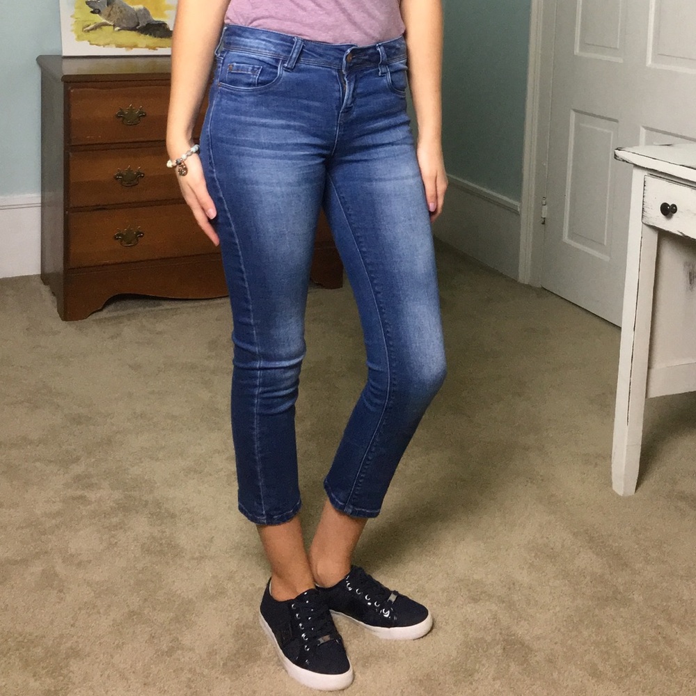 53% Off Sale✨Kensie Jeans • Capris - Picture 2 of 3